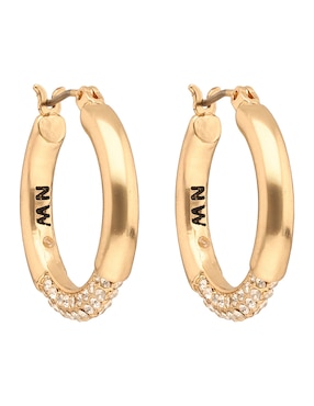 Aretes cortos Nine West Pave Rings con acabado brillante circonita