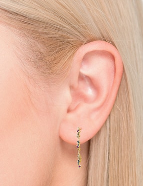 Aretes Largos Carmela Mía Golden Circonias con acabado baño de oro 14 k zirconia