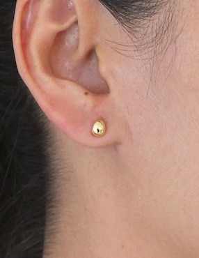 Aretes cortos de gota Sofia Blum de plata P 925 con acabado chapa de oro