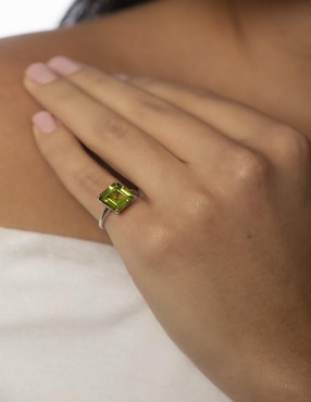 Anillo Gladkova Joyería 14 k de oro peridoto