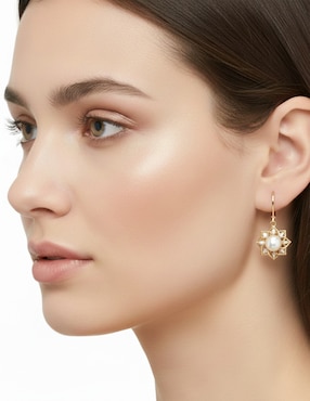 Aretes cortos de flor Napier Social Cz Ears