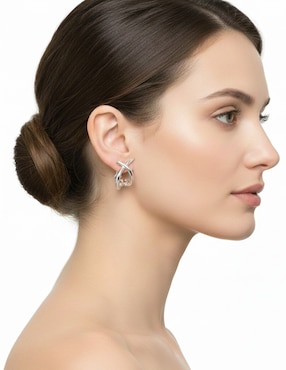 Aretes cortos Napier Clip Capsule con acabado pulido