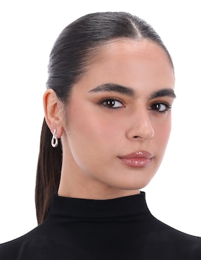 Aretes cortos de gota Napier con acabado pulido