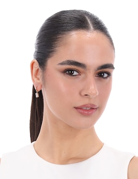 Aretes cortos Lauren Ralph Lauren Loraine con acabado brillante