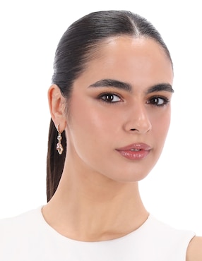 Aretes largos Givenchy Garden of Gems con acabado brillante