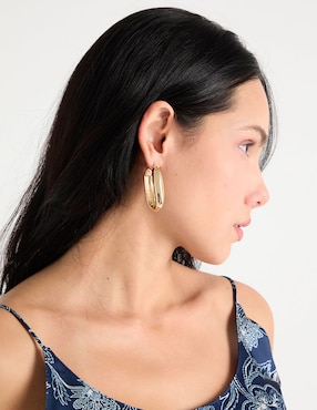 Aretes largos ovalados Lauren Ralph Lauren con acabado pulido