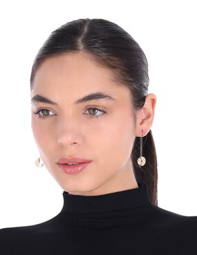 Aretes largos Nine West Tritone Organic Discs con acabado pulido