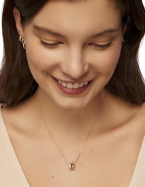 Collar con dije Mink de plata P 925 y oro 14 k