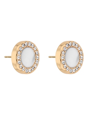 Aretes cortos circulares dkny con acabado liso pavé