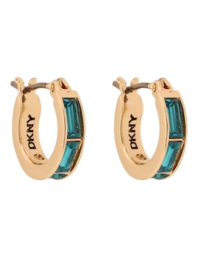Aretes huggies DKNY Molly Recolors con acabado pavé