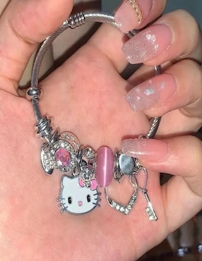 Aretes, collar y pulsera de figura Belug Hello Kitty