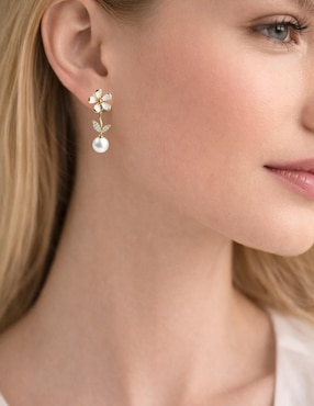 Set de aretes de flor Mancini 14 K con acabado chapa de oro perla de cristal