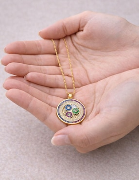 Collar con dije circular Yoiko Orbis 18 K