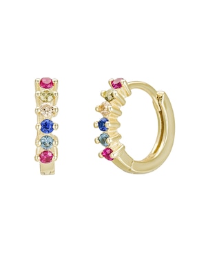 Aretes huggies circulares Carmela Mía 14 K con acabado baño de oro zirconia