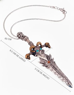 Collar con dije de calavera Nira Calaveras