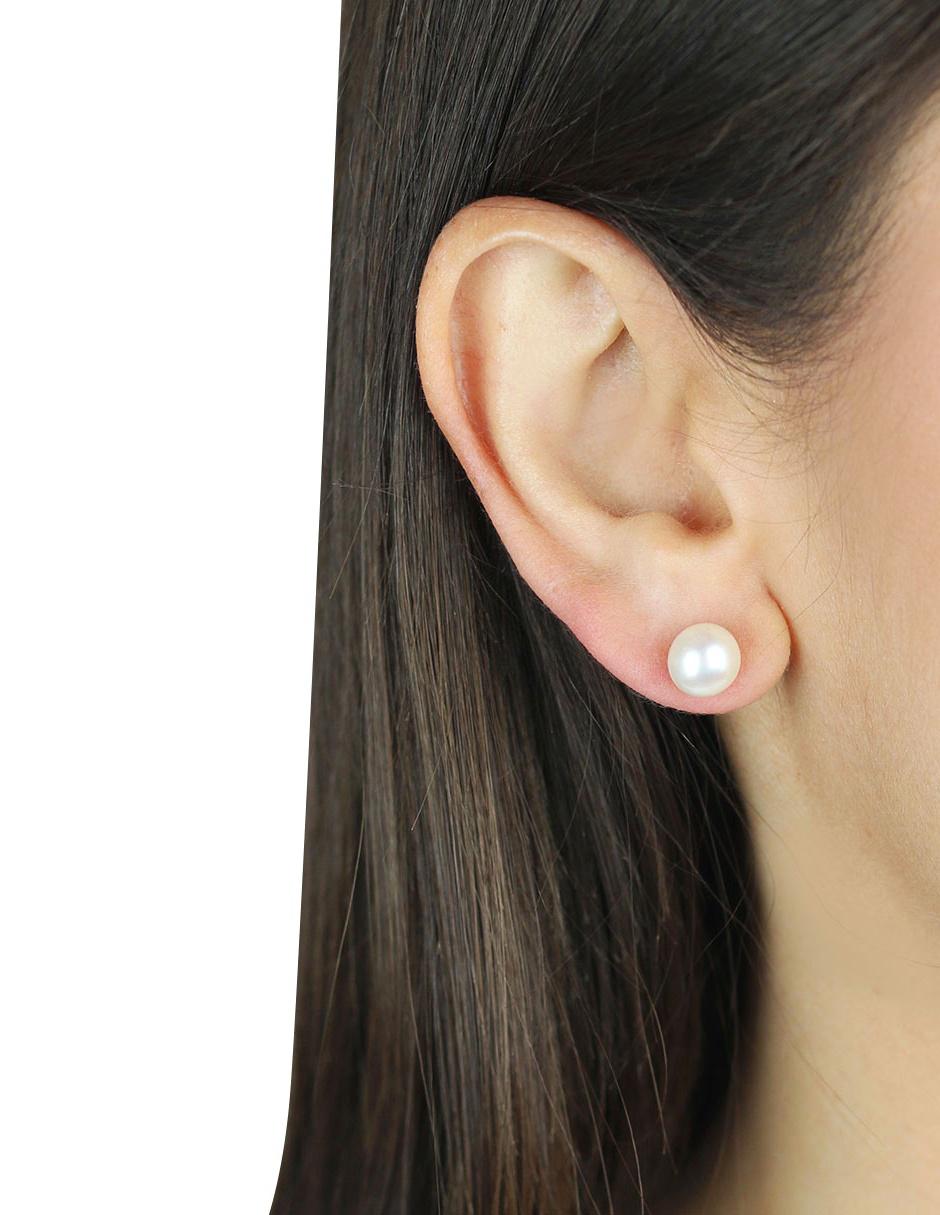 Aretes con acabado brillante perla 4