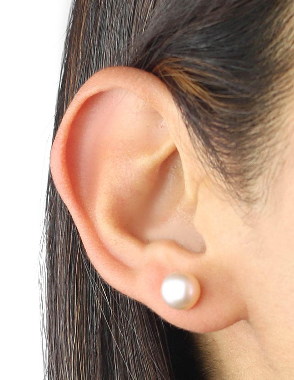 Aretes con acabado brillante perla 4