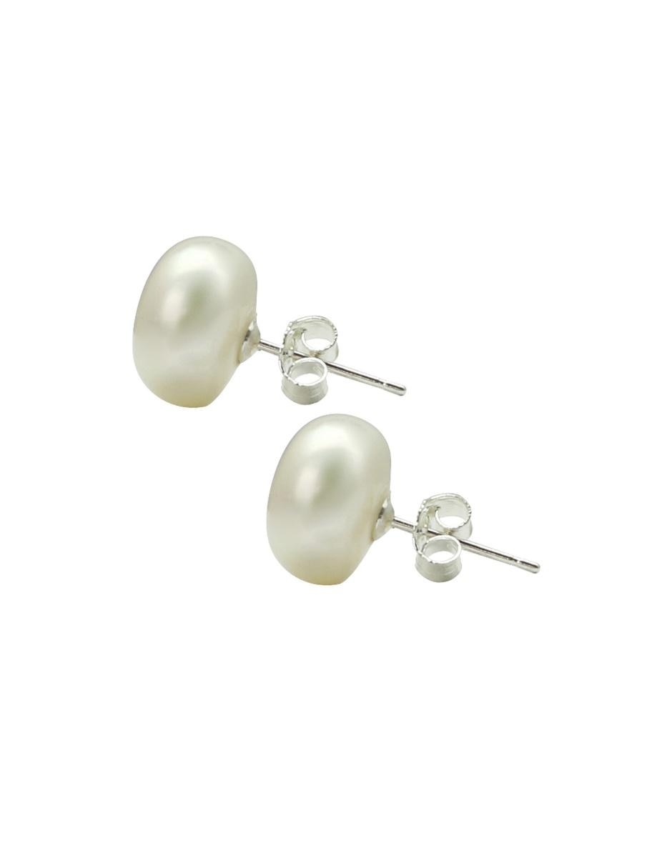 Aretes con acabado brillante perla 2