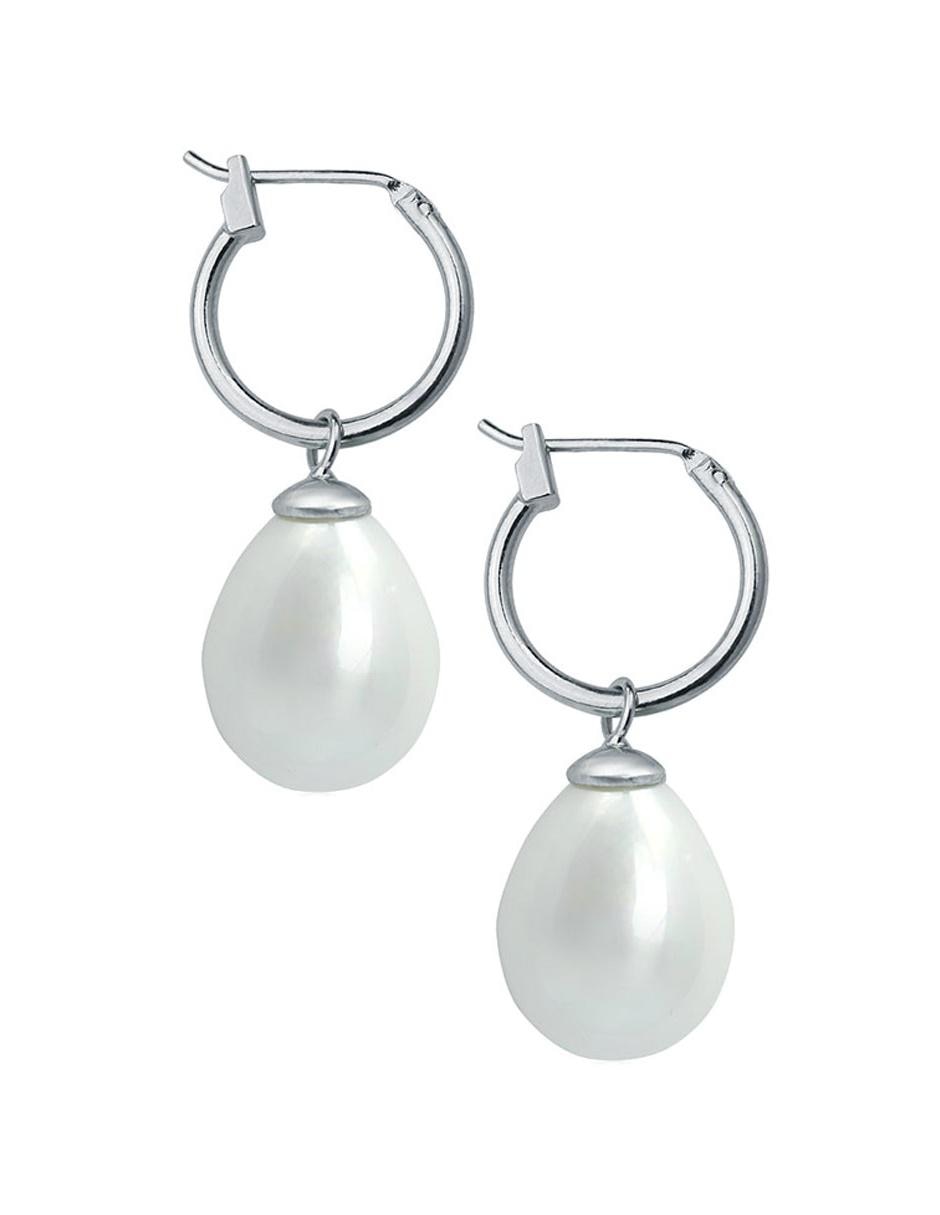 Aretes con acabado brillante perla 2