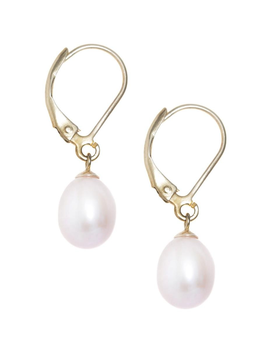 Aretes con acabado brillante perla 2