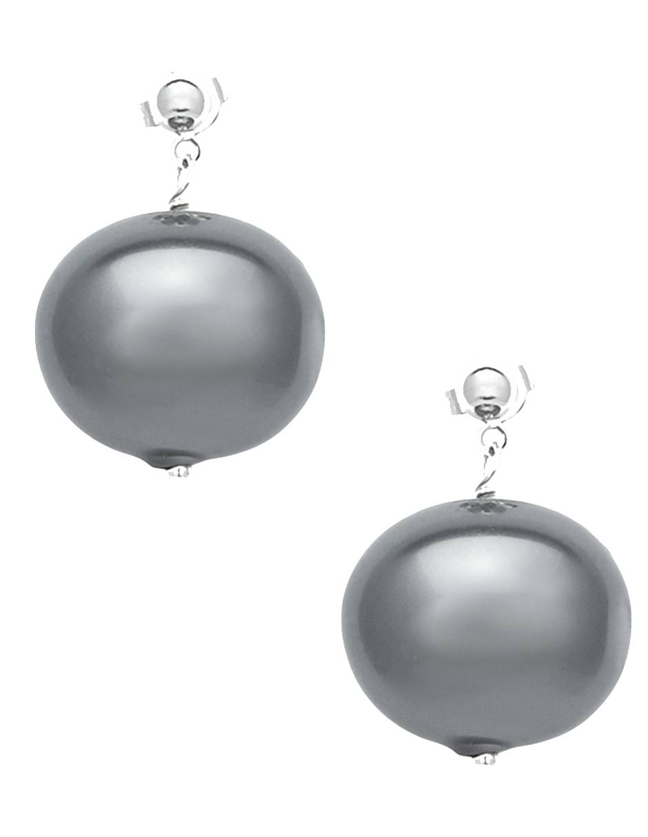 Aretes ovalados con acabado lustre imitación perla