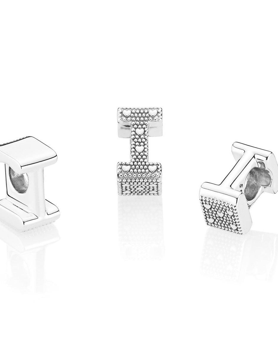 Charm de letras de plata 2