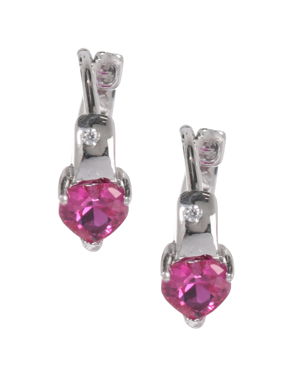 Aretes de corazón de plata con acabado baño rodio zirconia