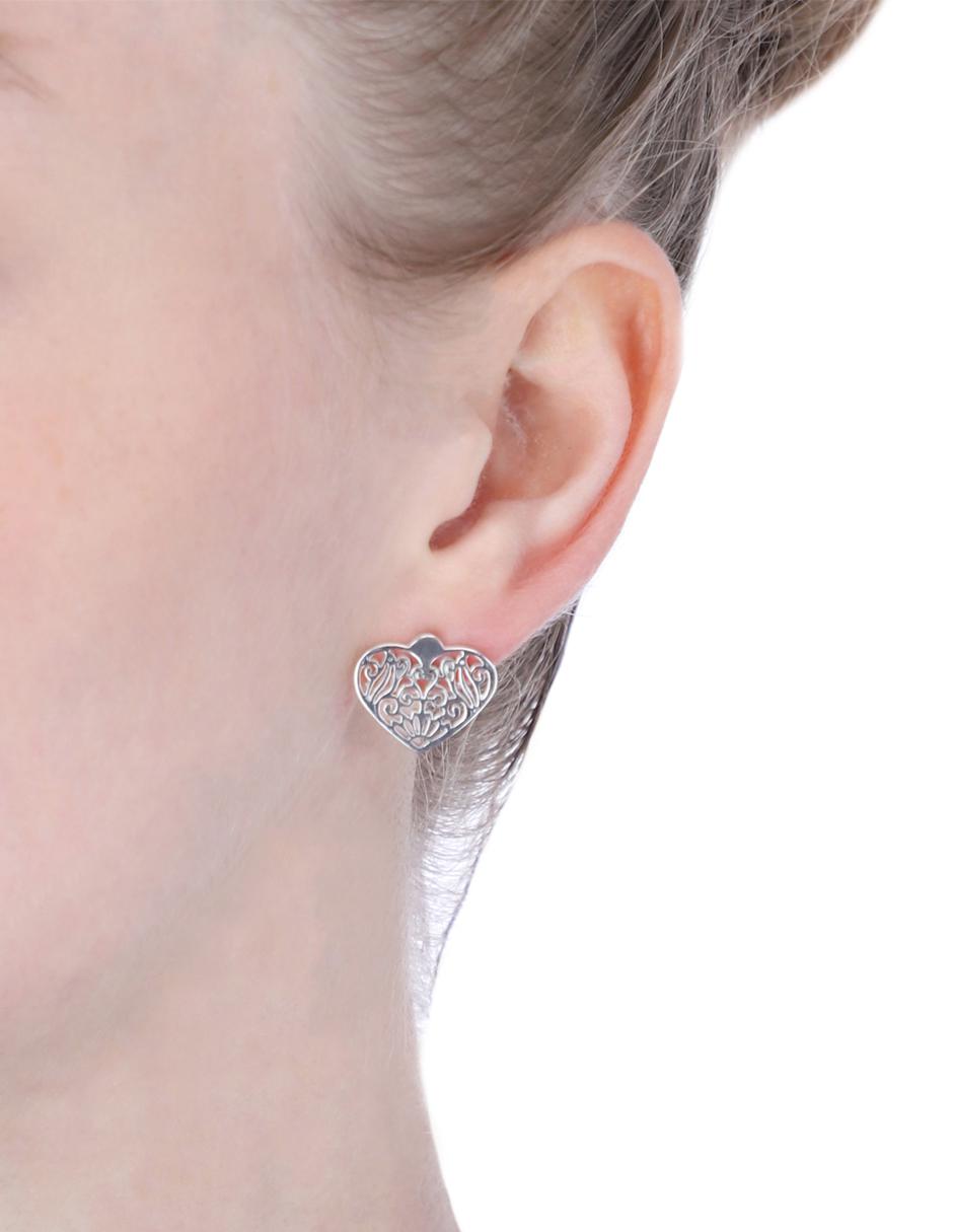 Broqueles de plata con acabado brillante