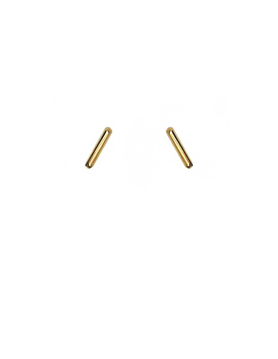 Aretes de oro con acabado brillante