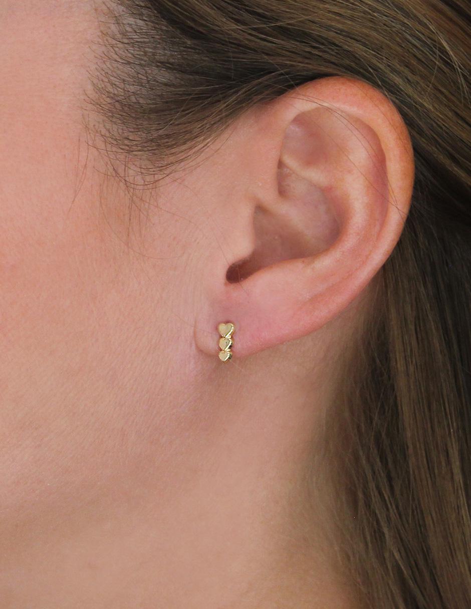 Aretes de oro 10 K con acabado brillante 2