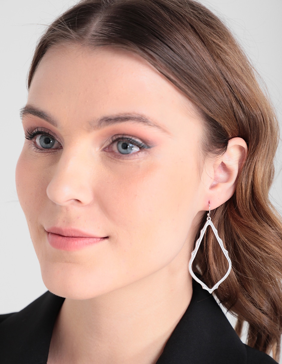 Aretes con acabado brillante 4
