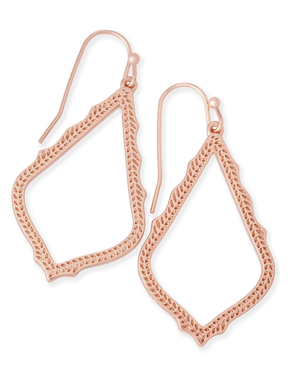 Aretes con acabado brillante Aretes con acabado brillante