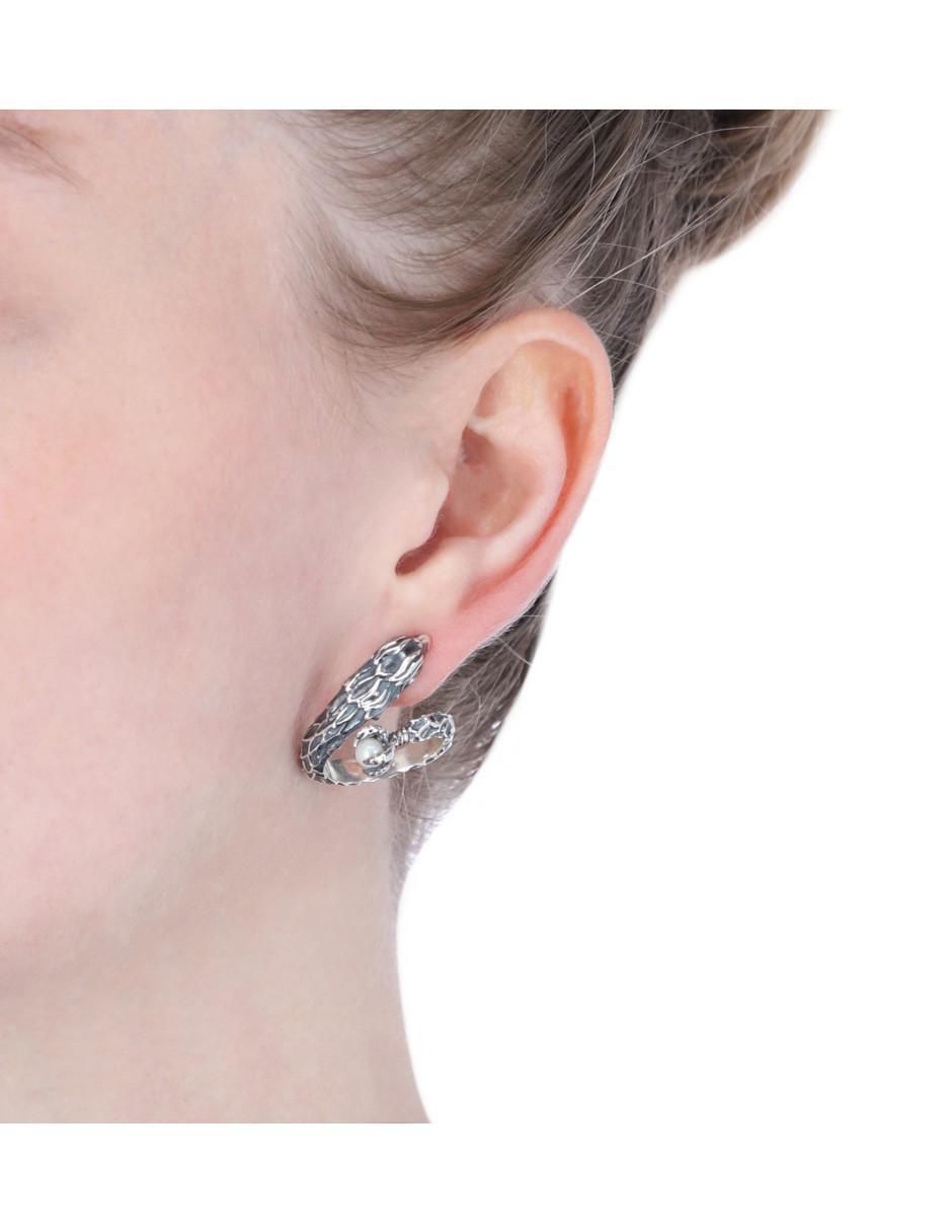 Aretes de aro con acabado brillante rubí y perla