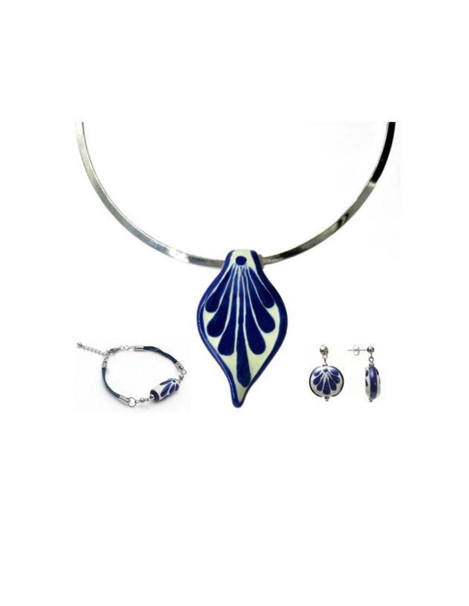 Aretes, collar y pulsera