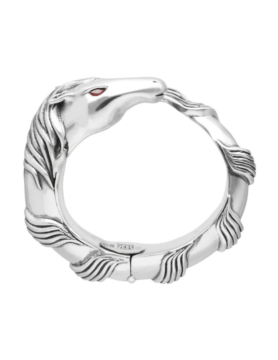 Brazalete de plata con acabado pulido