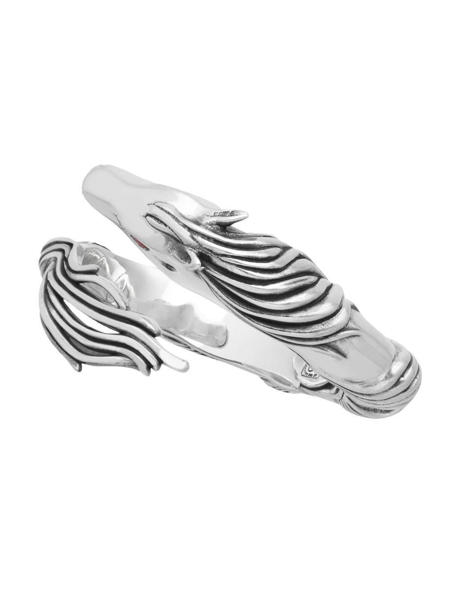 Brazalete de plata con acabado pulido