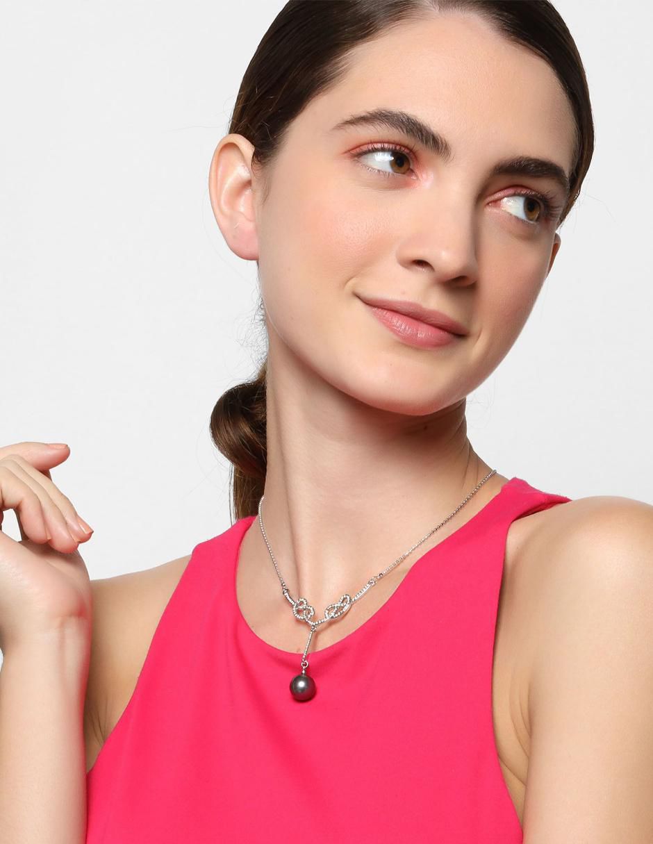 Collar 3