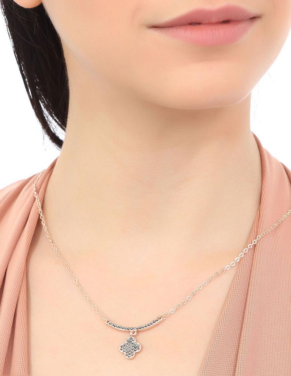 Collar 3