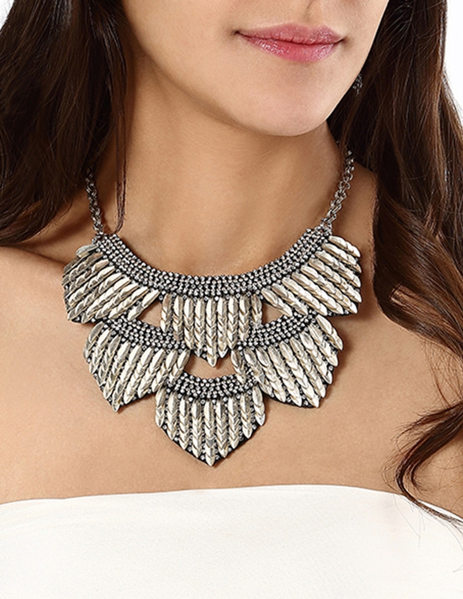 Collar 3