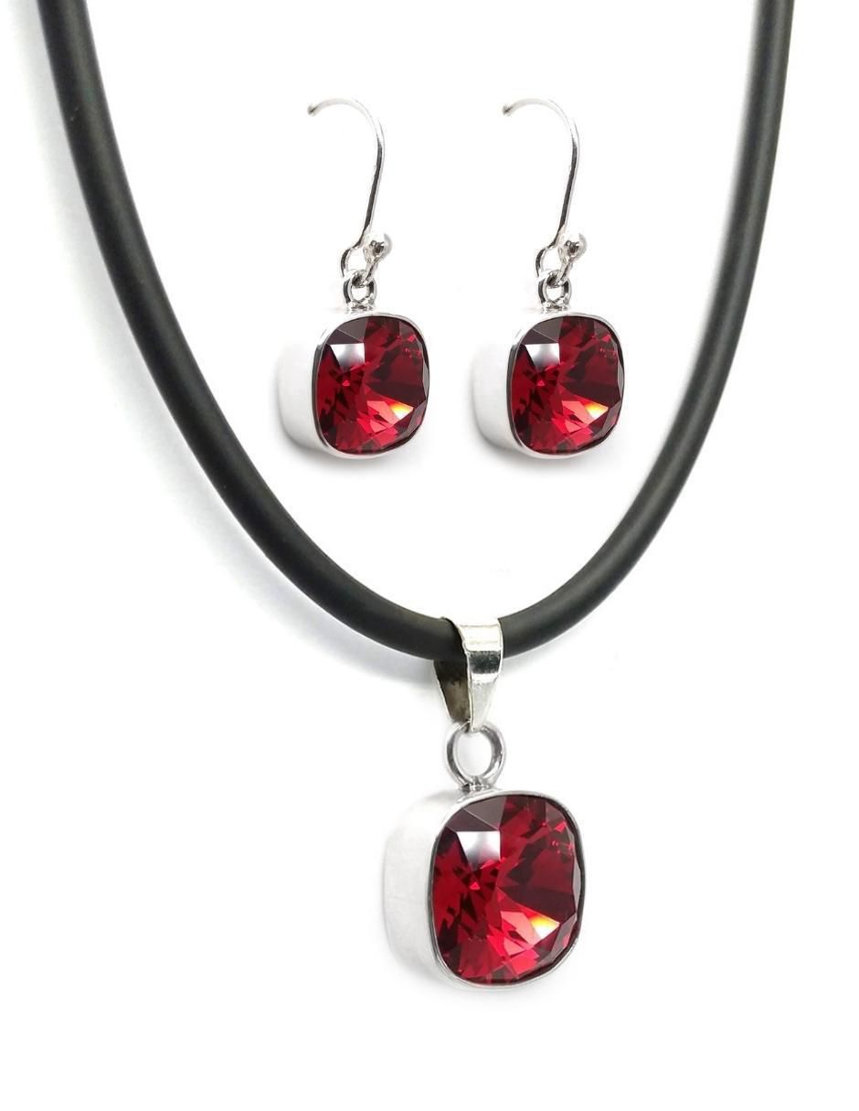 Aretes y collar Cushion de plata P 925 cristal Aretes y collar Cushion de plata P 925 cristal