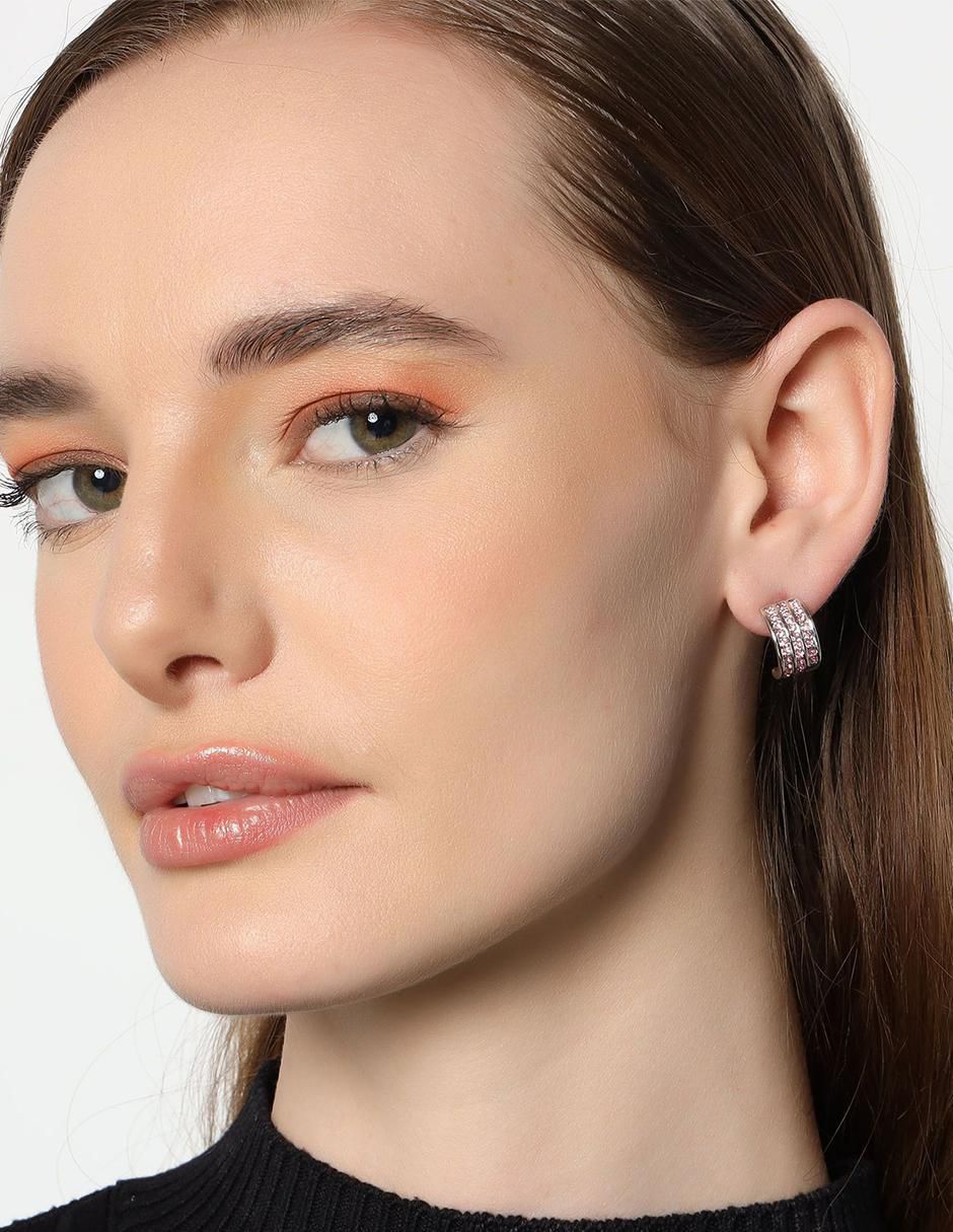 Aretes redondos con acabado brillante cristal 2