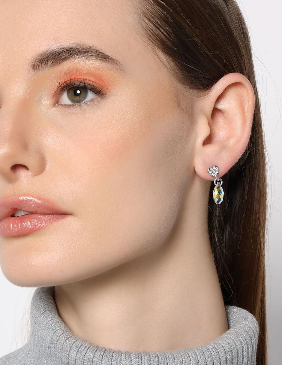 Aretes de corazón con acabado brillante cristal 2