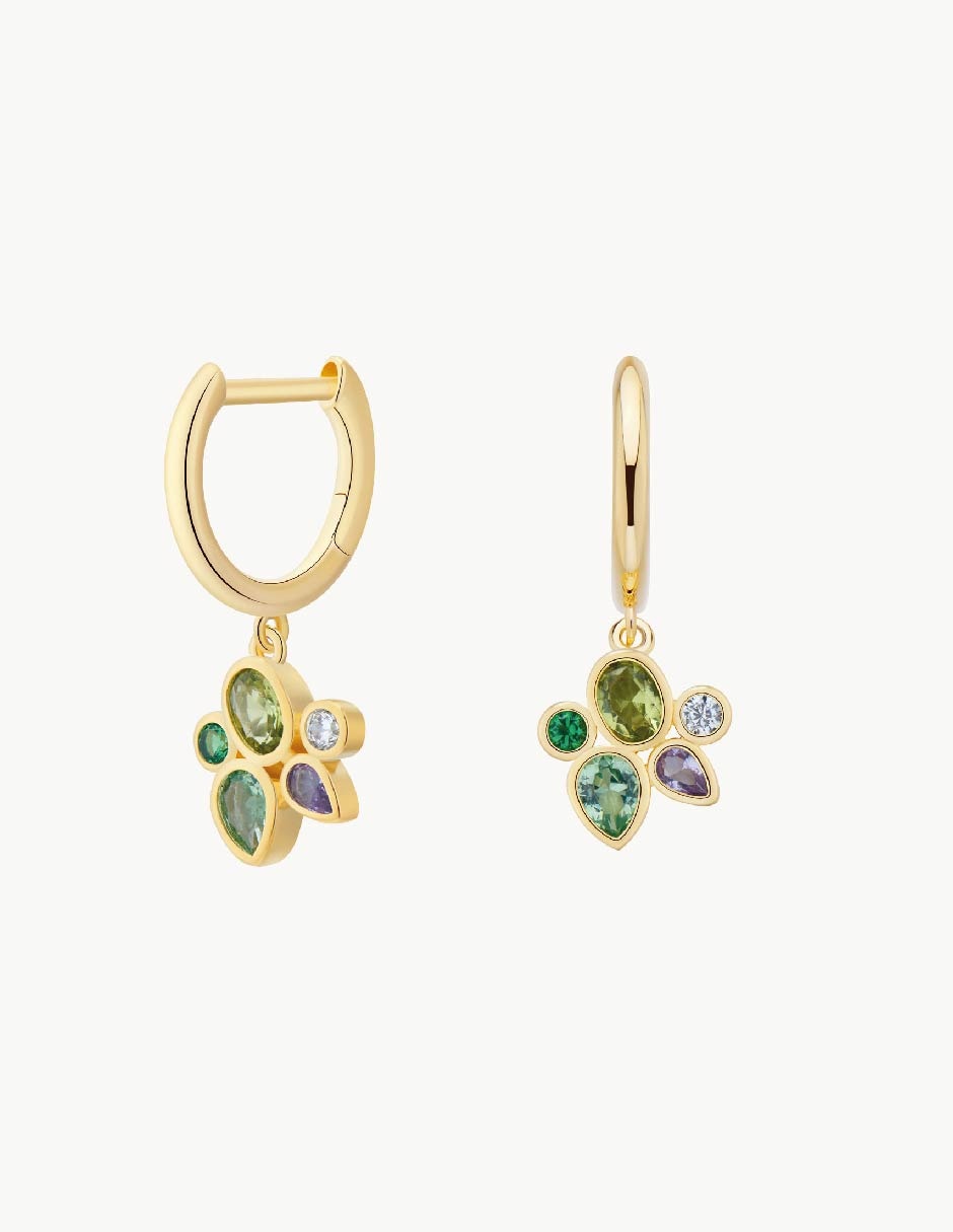 Aretes de aro Bosphorus con acabado baño de oro circonita Aretes de aro Bosphorus con acabado baño de oro circonita