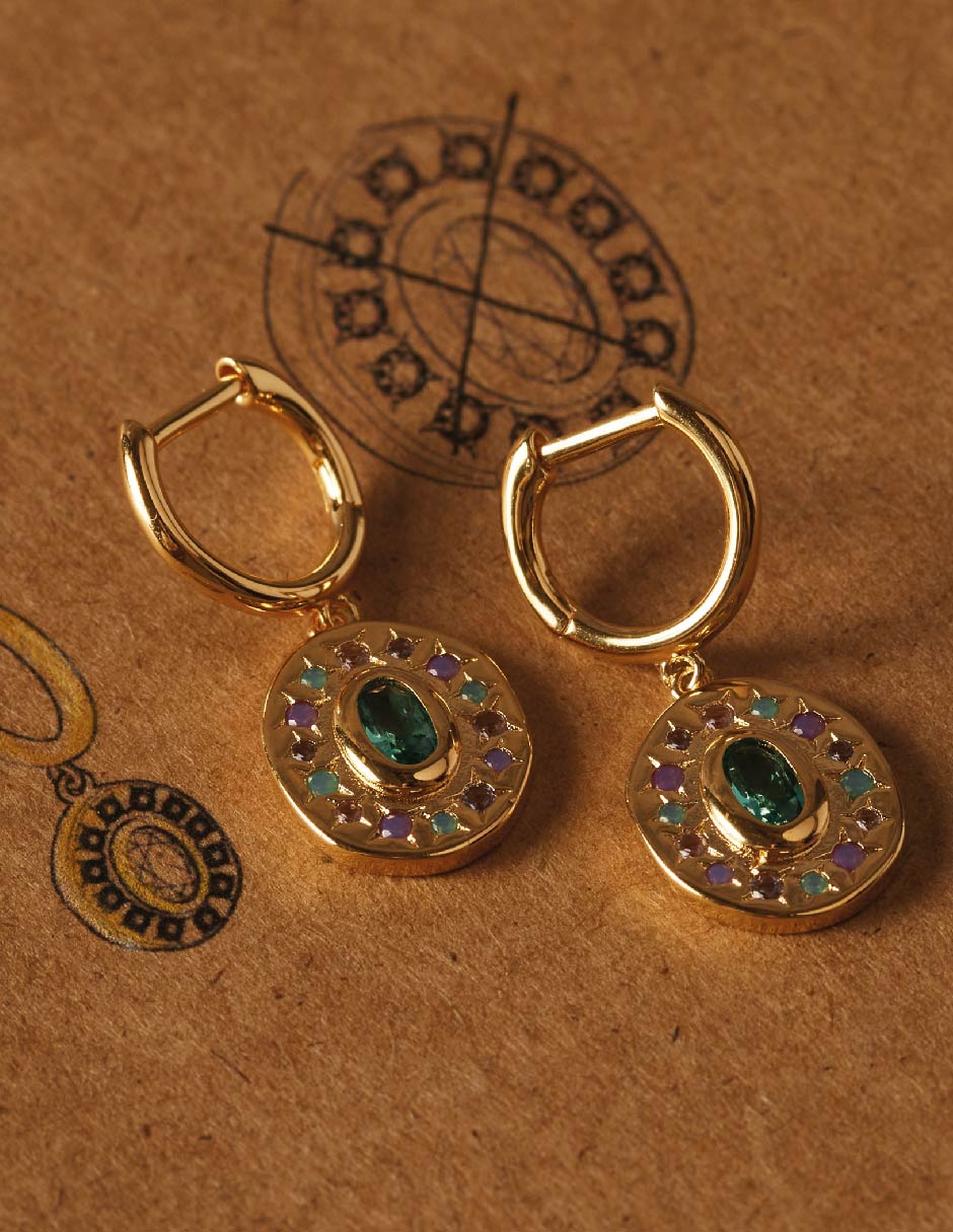 Aretes de aro redondos Nefertiti con acabado baño de oro circonita 2