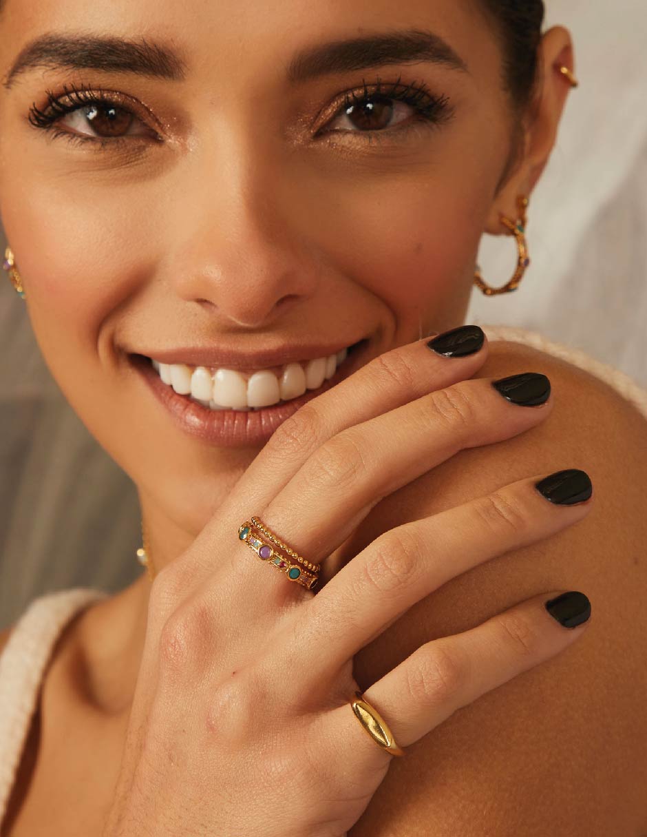 Anillo con gema Lago verde multi ring circonita con acabado baño de oro 3