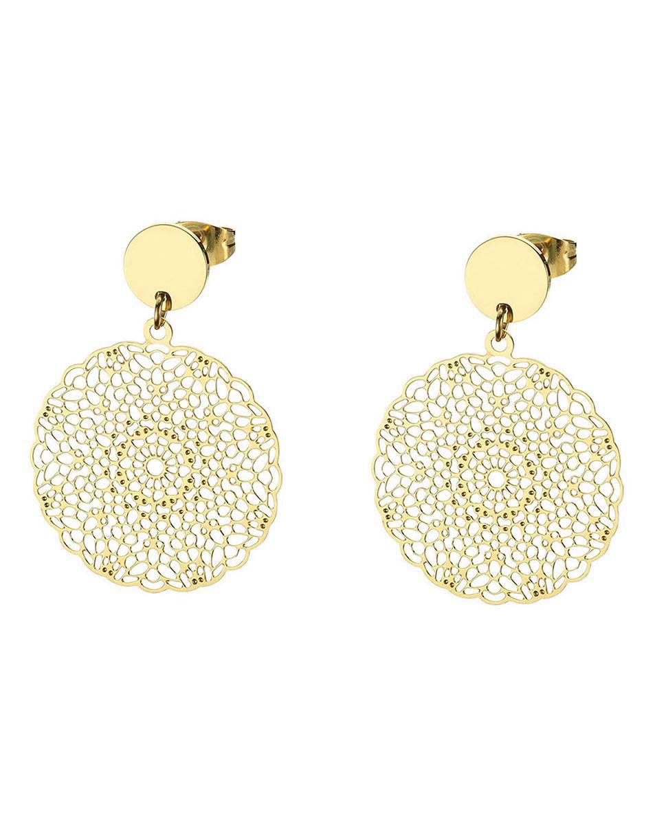 Aretes de círculo con acabado brillante
