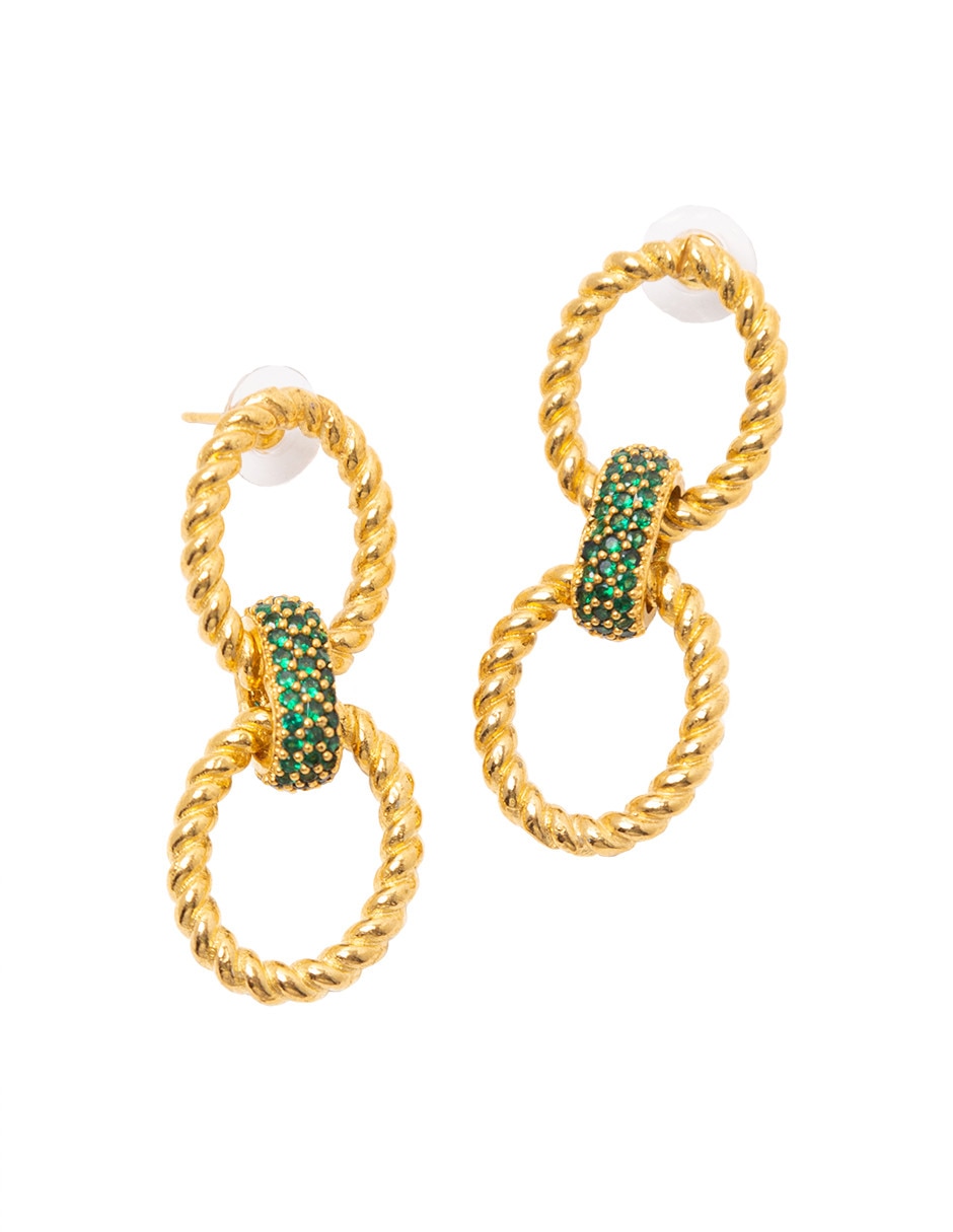 Aretes Flashy Moments con acabado baño de oro Aretes Flashy Moments con acabado baño de oro