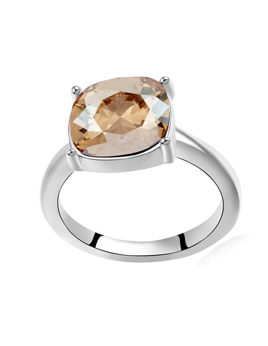 Anillo con gema cuadrado cristal con acabado baño de oro blanco 2