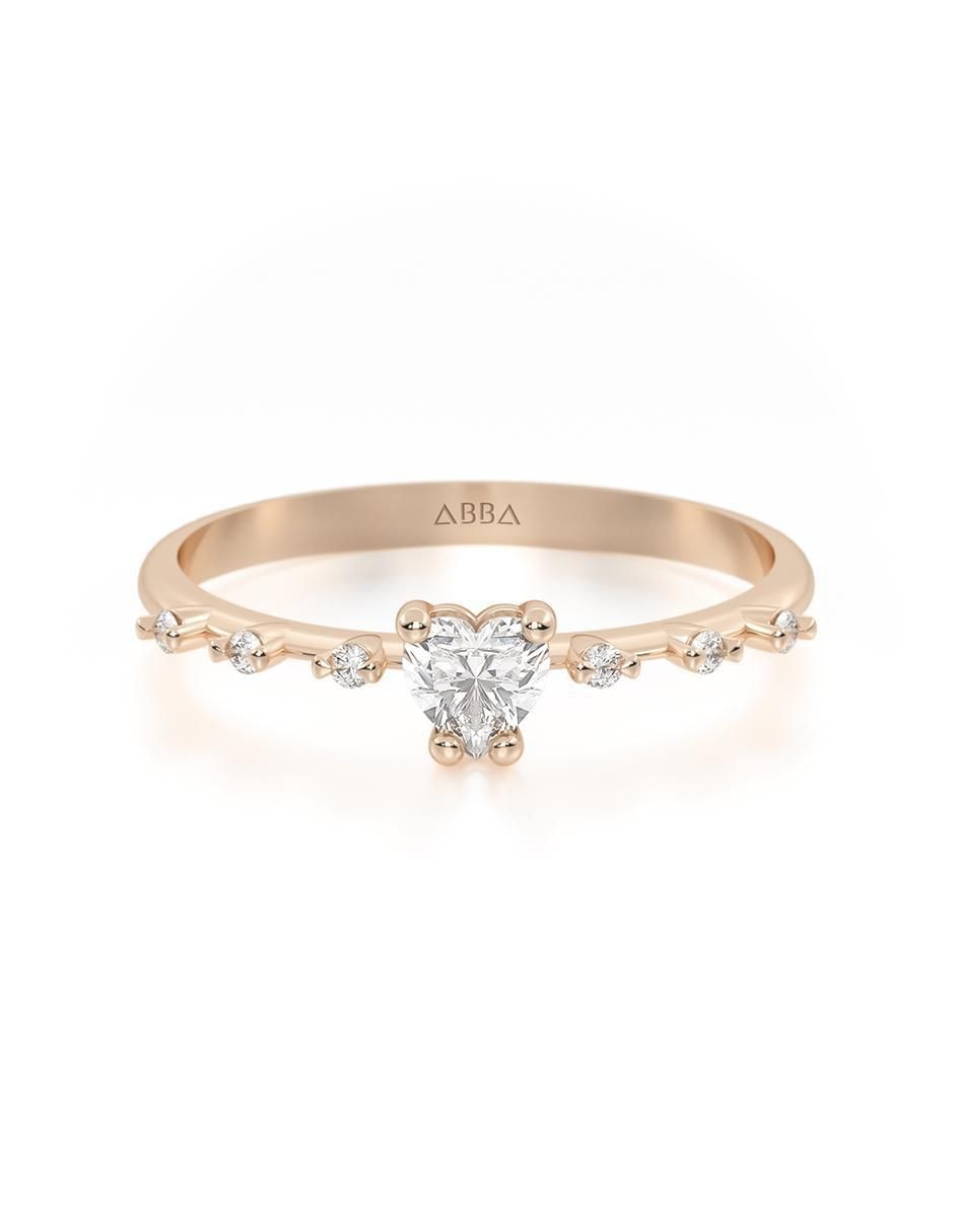 Anillo de corazón 10 k de oro zirconia pavé Anillo de corazón 10 k de oro zirconia pavé