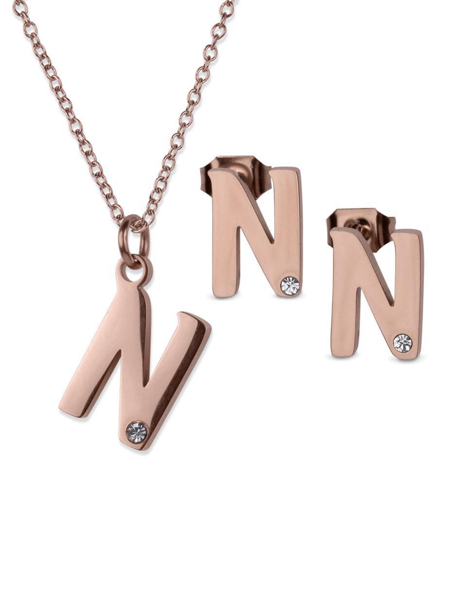 Aretes y collar de letras zirconia cúbica Aretes y collar de letras zirconia cúbica